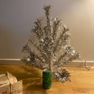 Evergleam vtg silver mcm aluminum Pom Pom Christmas tree rare size 2’ xomplete